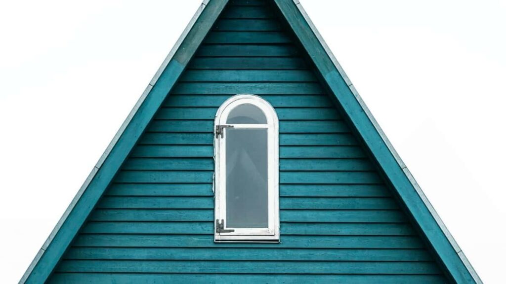 Strategji praktike per krijues ne Shqiperi: si te kontaktosh dhe te bleesh marka ceke ne eBay per te ndertuar lookbook profesional dhe te qendrueshem.